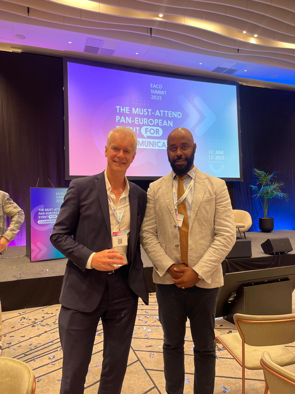 Euloge, with the legendary Stephen Sackur at the EACD Summit. Renowned for his sharp BBC HARDtalk interviews, he joined a dialogue on the future of communications in a disrupted world.